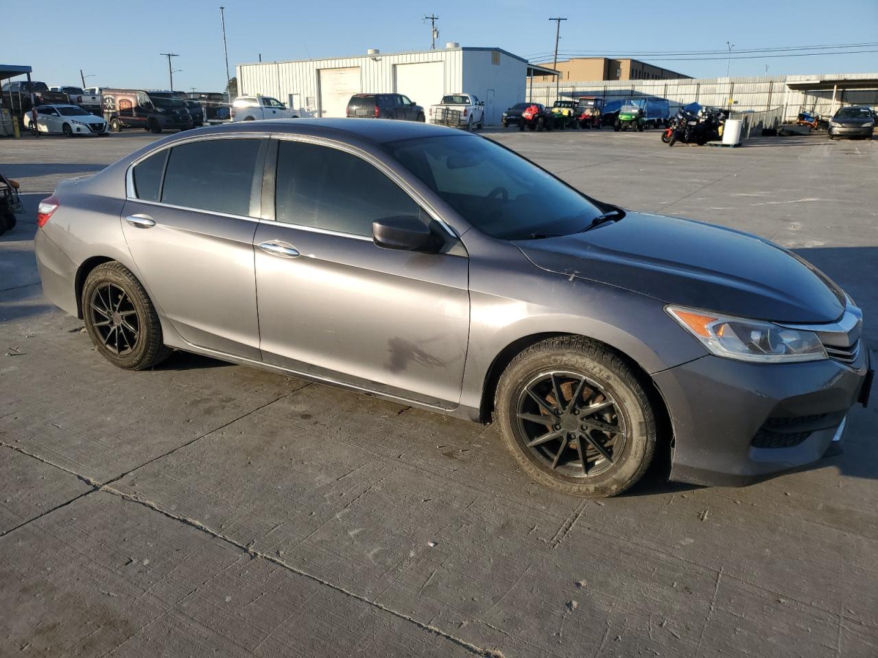 VIN 1HGCR2F39GA231615 2016 HONDA ACCORD no.4