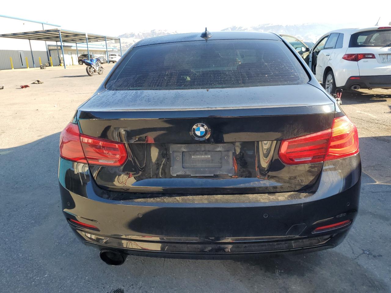 2017 BMW 320 I VIN: WBA8E1G39HNU17073 Lot: 84041474