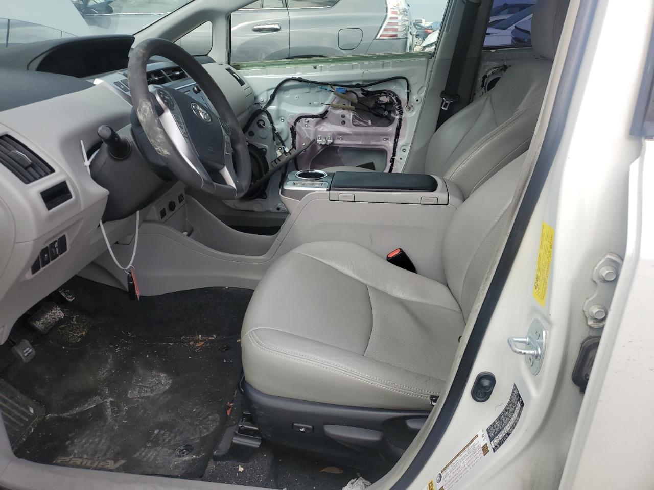 2016 Toyota Prius - Image 7