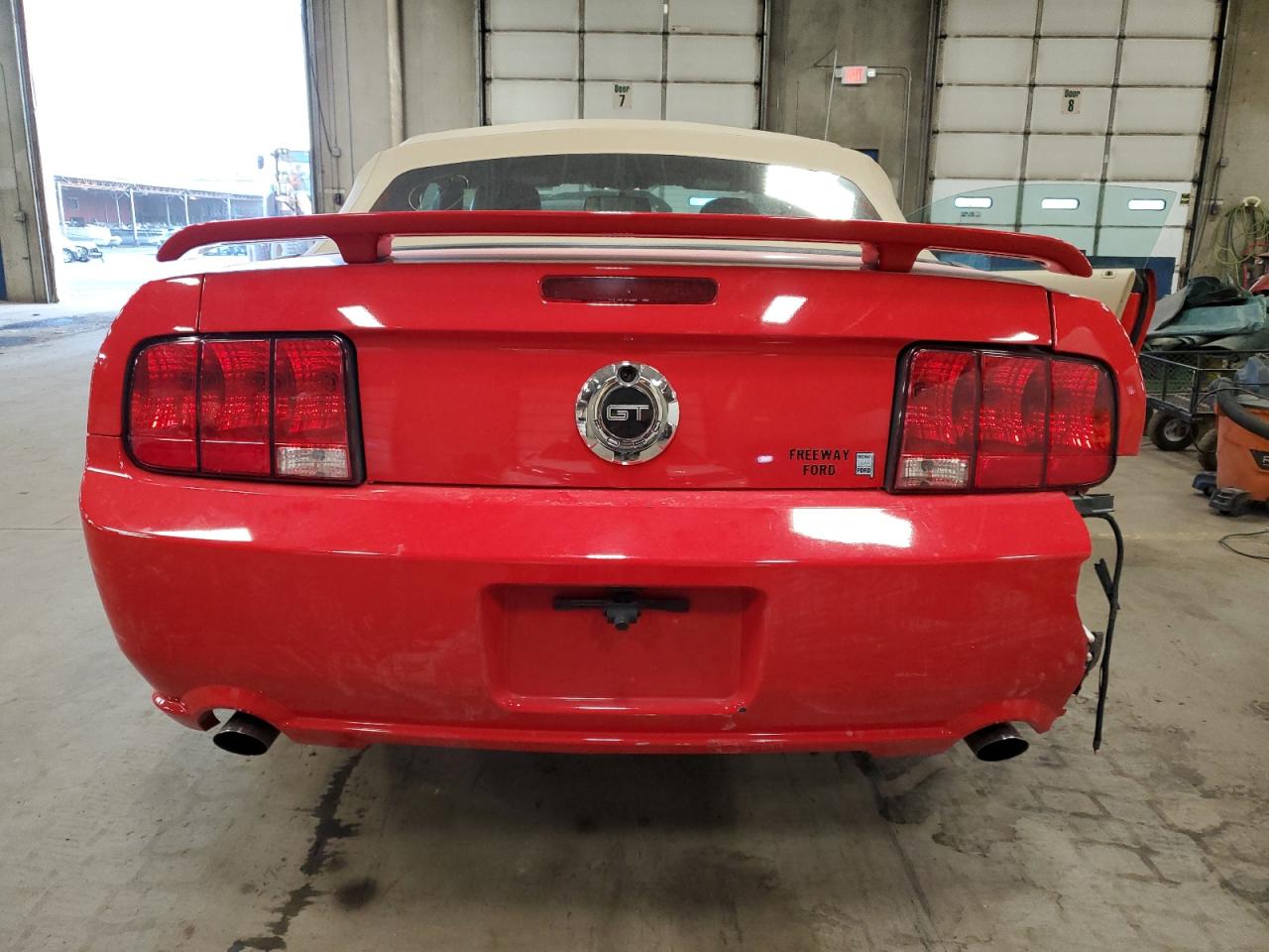 2006 Ford Mustang - Image 6