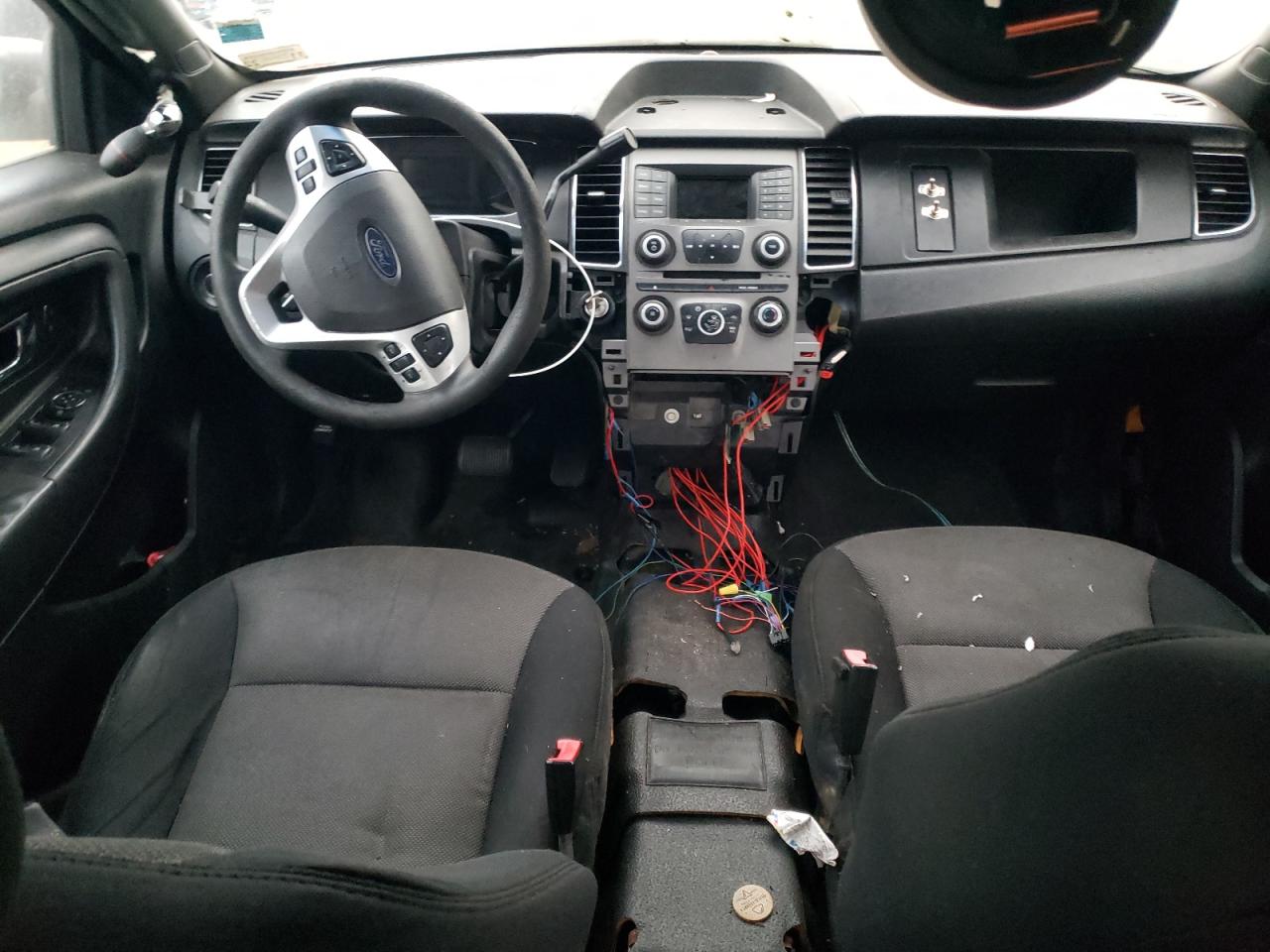 2013 Ford Taurus - Image 8