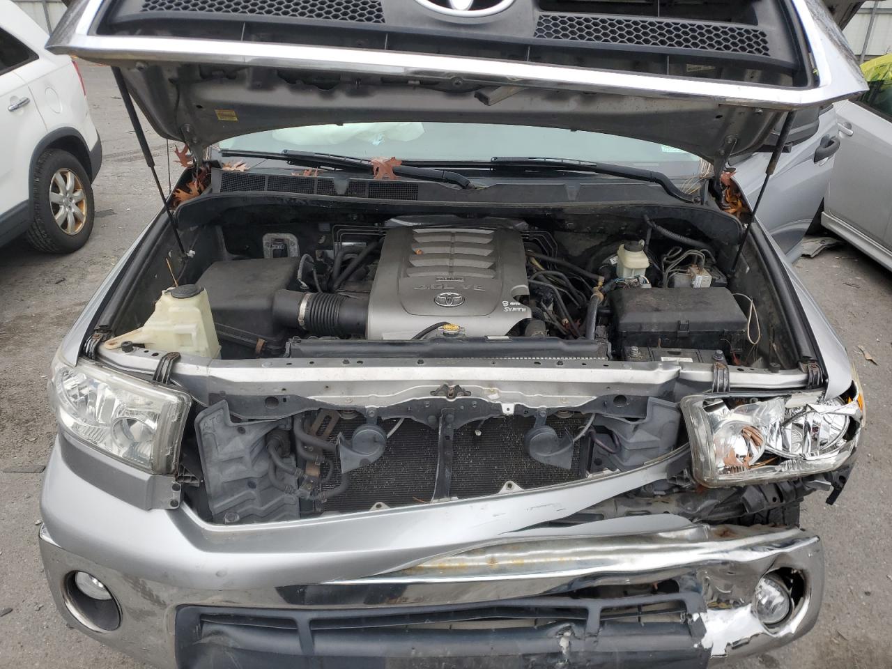 2010 Toyota Tundra - Image 11