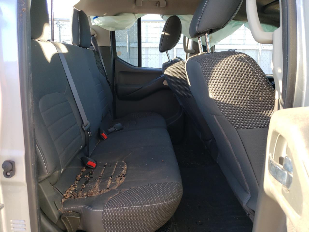 2017 Nissan Navara (Frontier) - Image 10