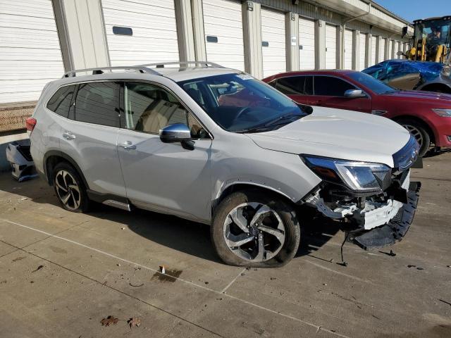  SUBARU FORESTER 2024 Белы