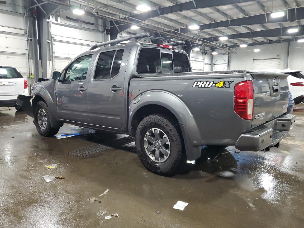 2016 Nissan Navara (Frontier) - Image 2