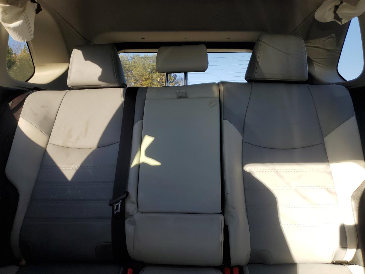 2019 Toyota RAV 4 - Image 10