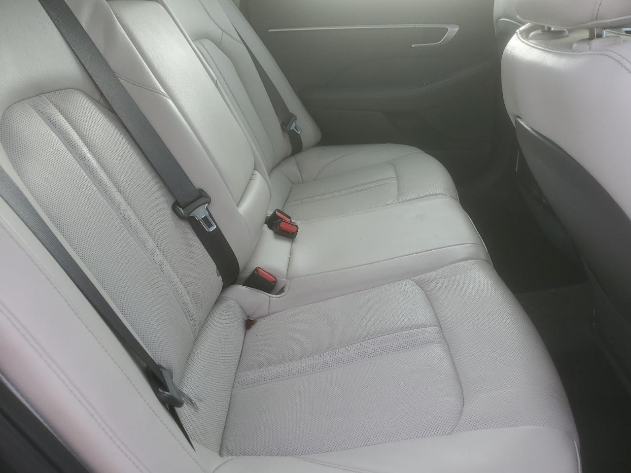 2020 Hyundai Sonata - Image 11