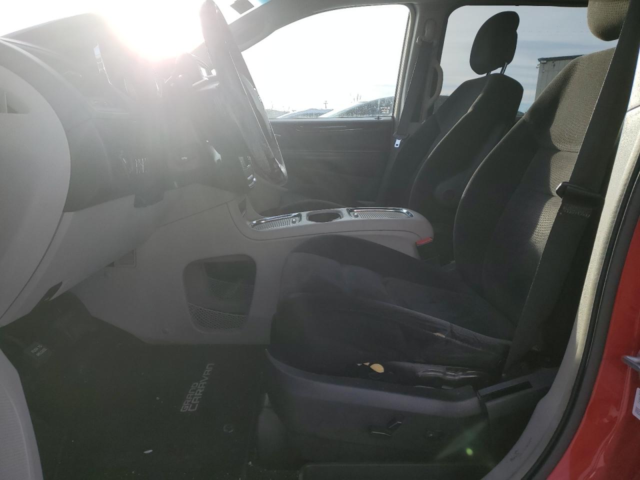 2014 Dodge Caravan - Image 7