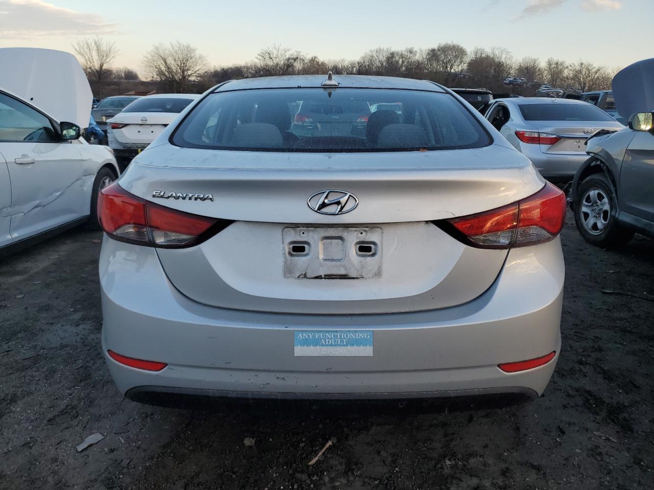 2016 Hyundai Elantra - Image 6