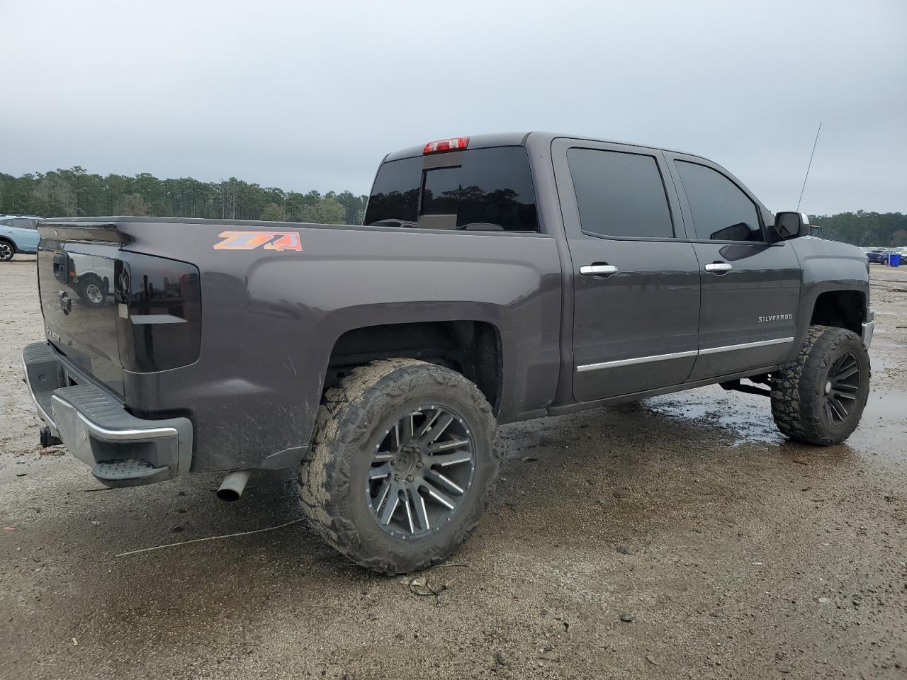 2014 Chevrolet Silverado - Image 3