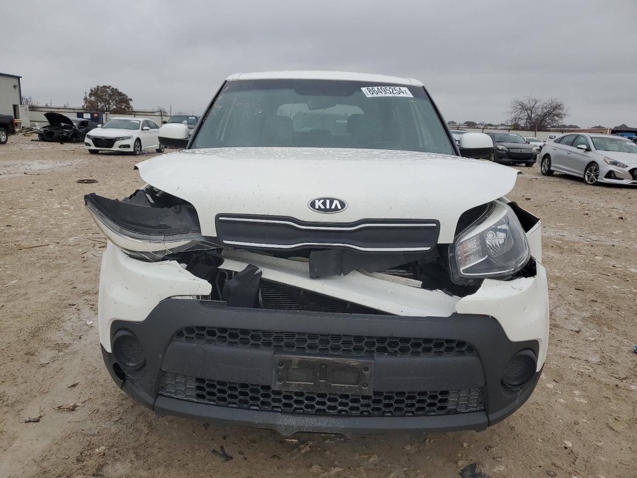 VIN KNDJN2A26K7678098 2019 KIA SOUL no.5