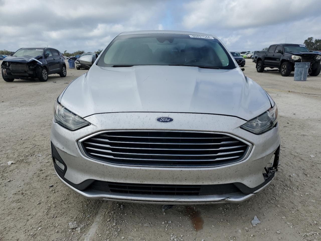 VIN 3FA6P0HD2KR162072 2019 FORD FUSION no.5