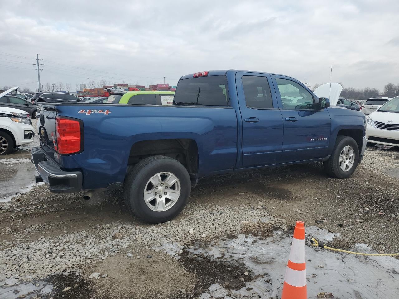 2017 Chevrolet Silverado - Image 3
