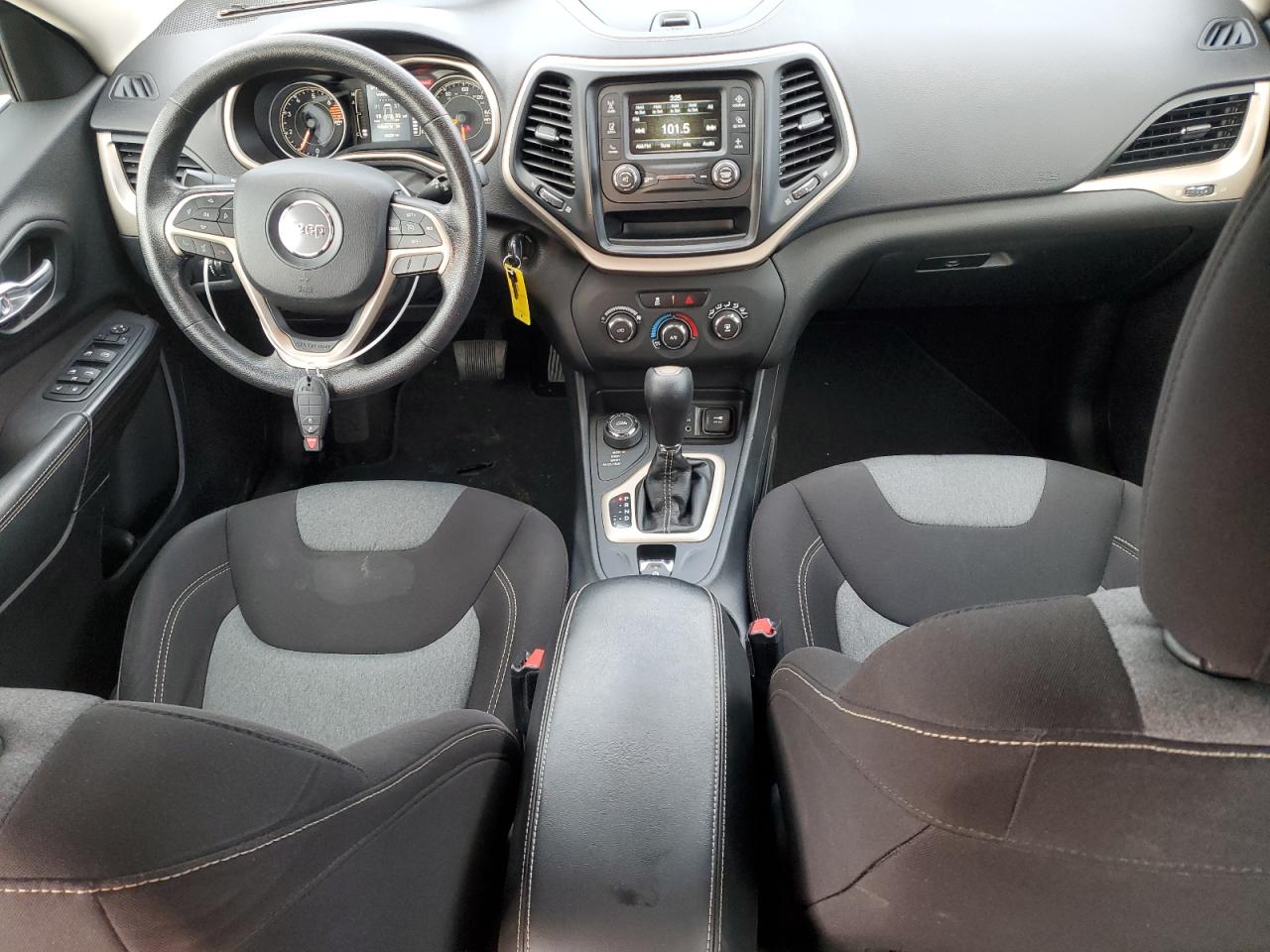 2016 Jeep Grand Cherokee - Image 8