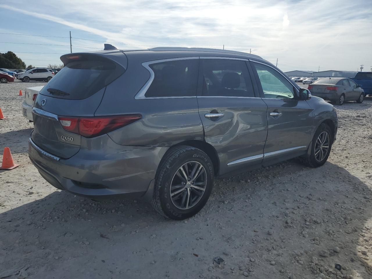 2018 Infiniti QX60 - Image 3