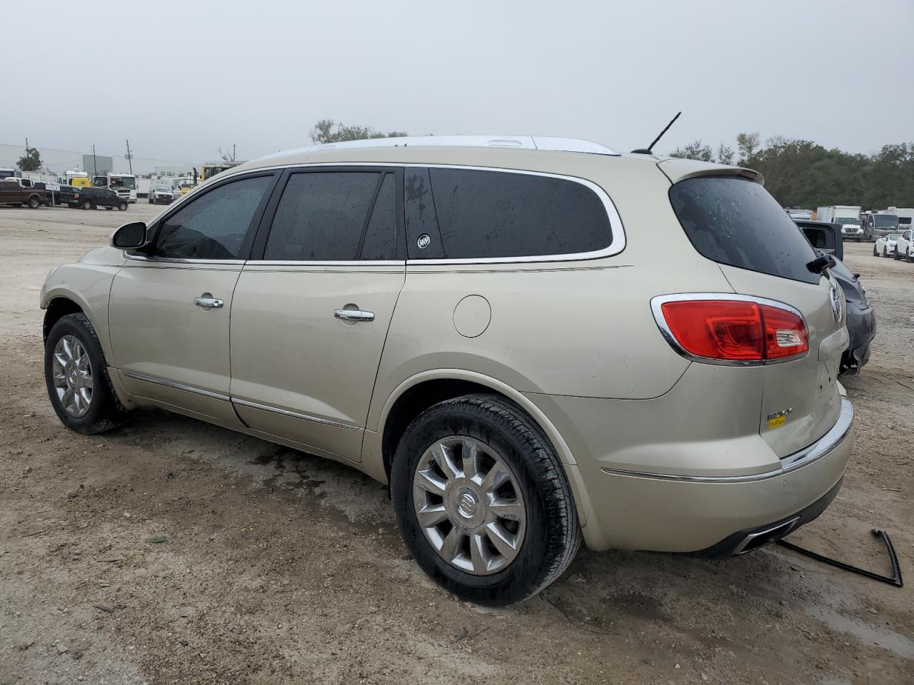 VIN 5GAKRCKD7FJ151616 2015 BUICK ENCLAVE no.2