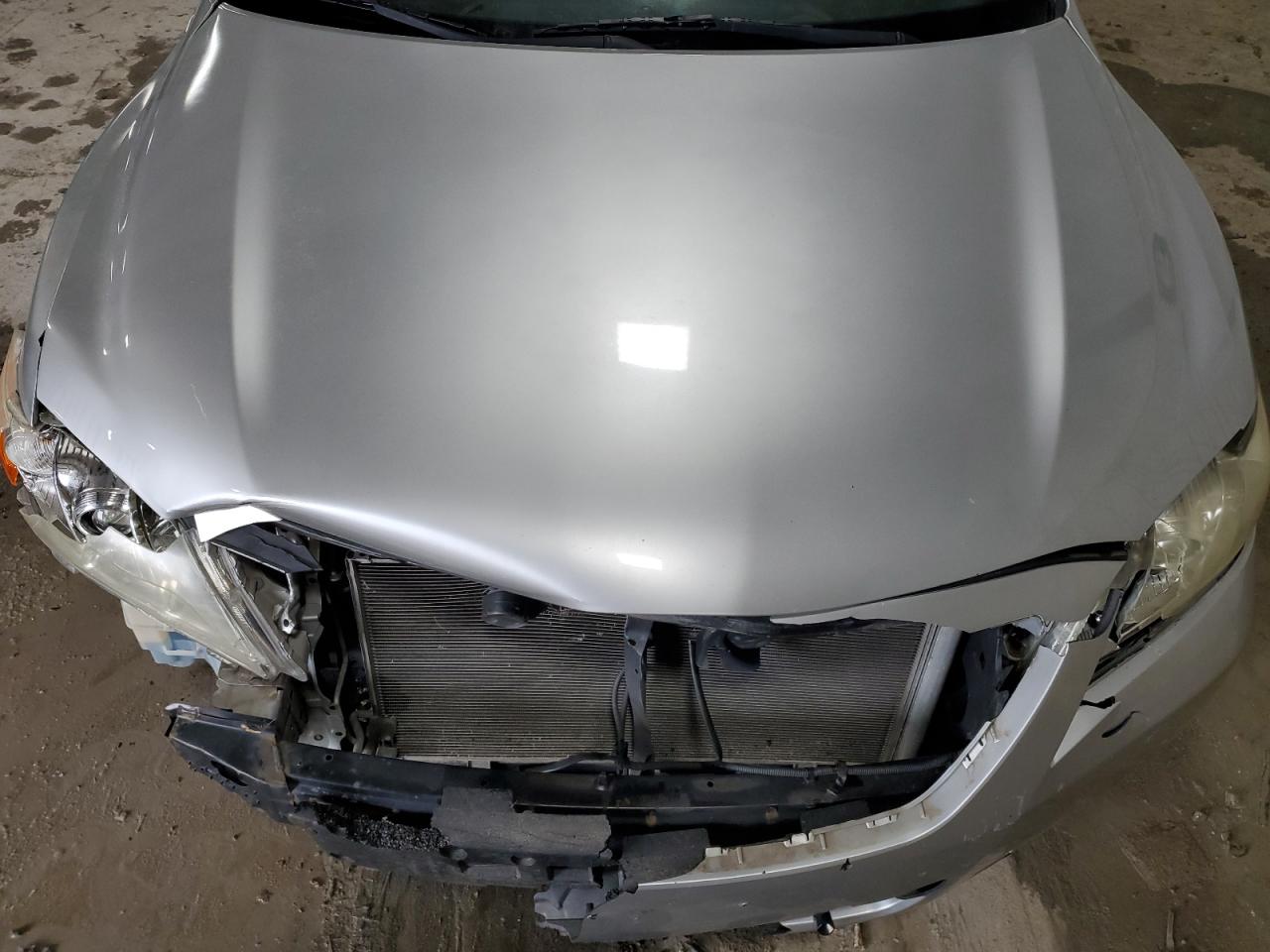 2009 Toyota Camry - Image 13
