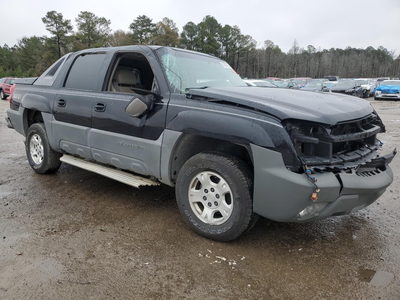 2002 Chevrolet Avalanche - Image 4