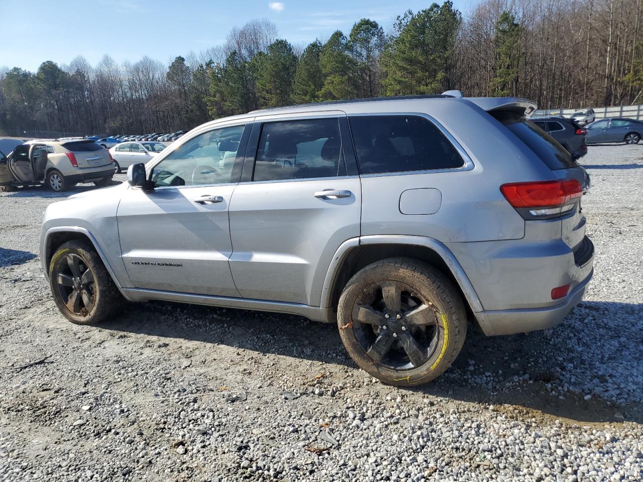 2015 Jeep Grand Cherokee - Image 2