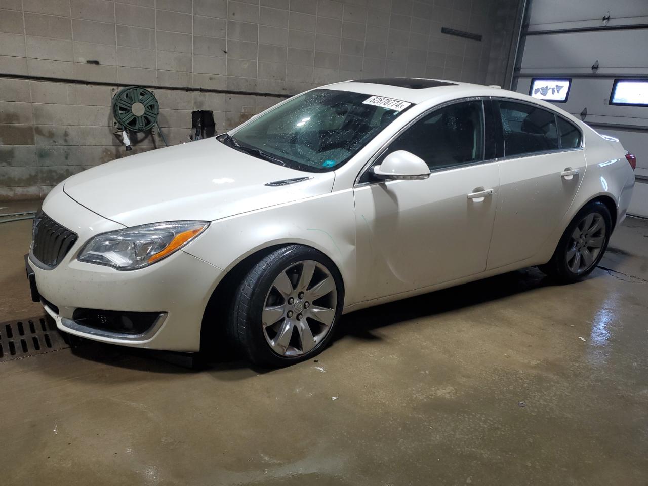 2015 Buick Regal - Image 1
