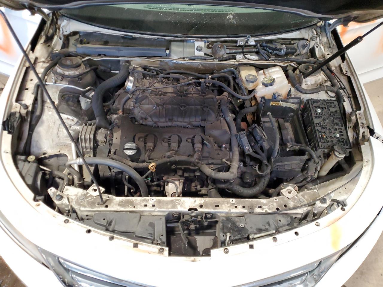 2015 Chevrolet Impala - Image 11