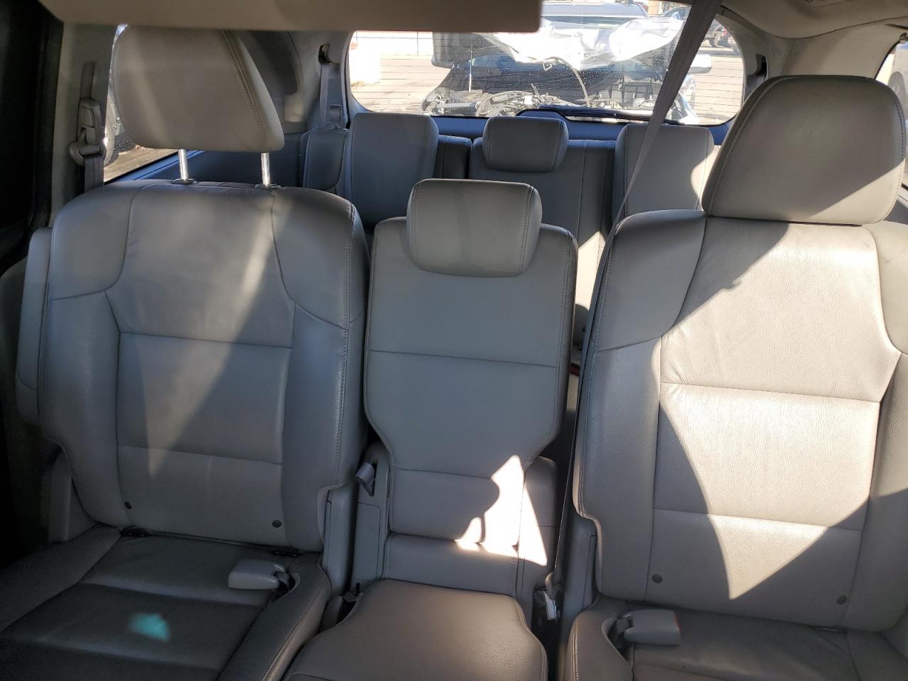 2012 Honda Odyssey - Image 10
