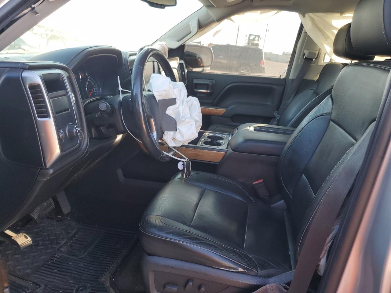 2015 Chevrolet Silverado - Image 7