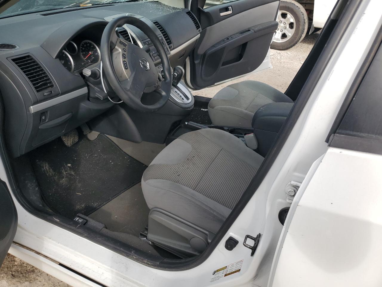 2011 Nissan Sentra - Image 7