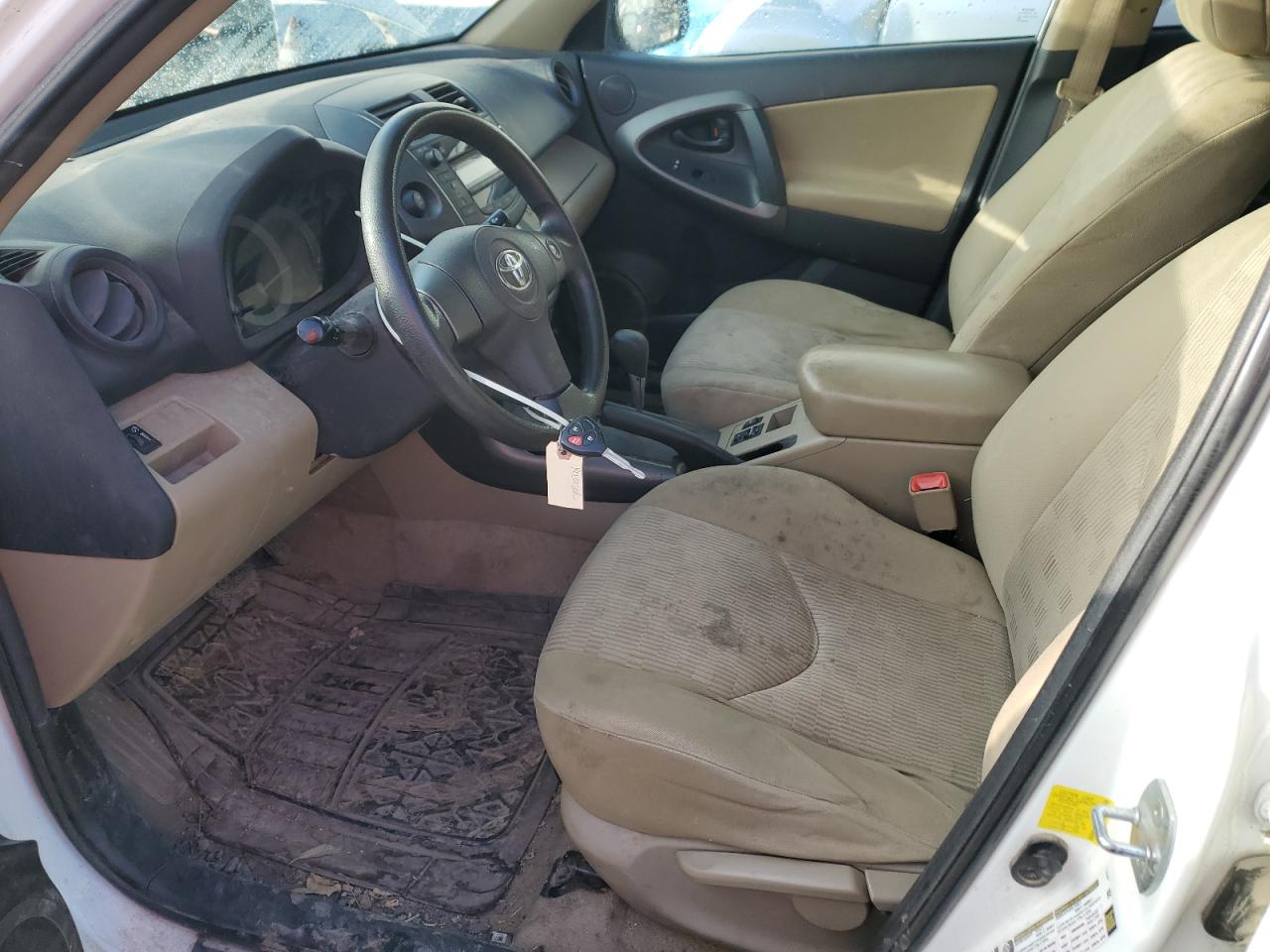 2011 Toyota RAV 4 - Image 7