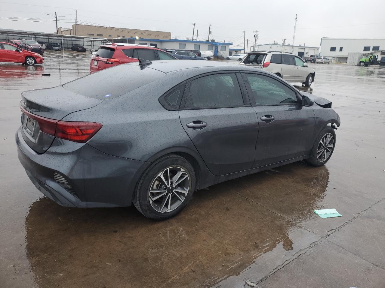 2022 Kia Forte - Image 3