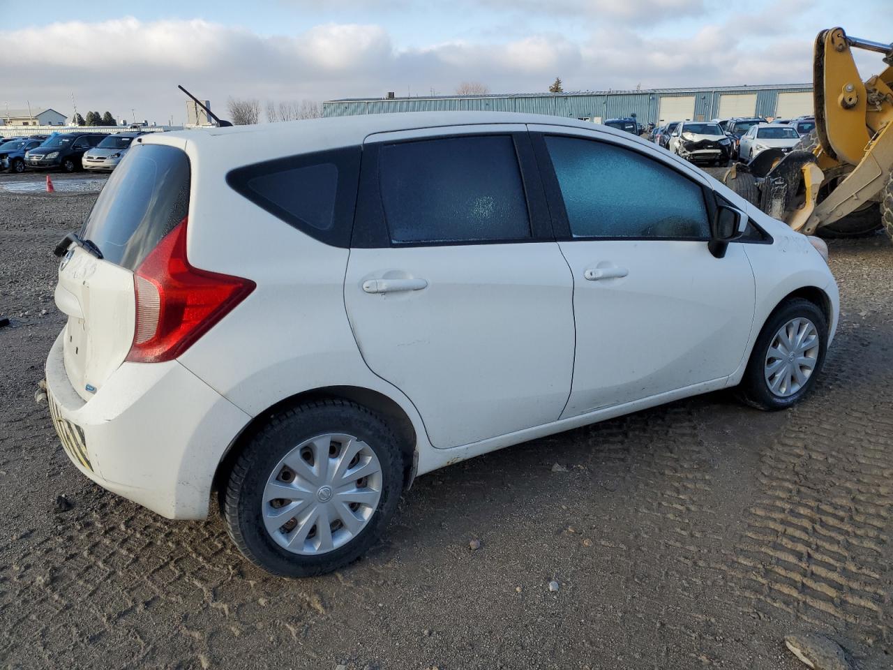 VIN 3N1CE2CP6FL439964 2015 NISSAN VERSA no.3