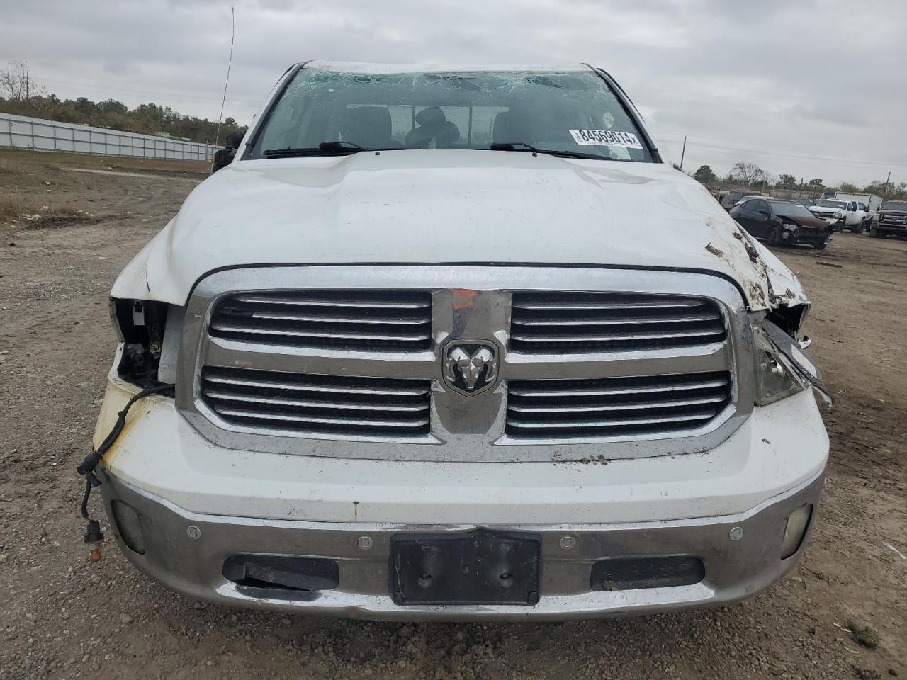 2016 RAM 1500 - Image 5