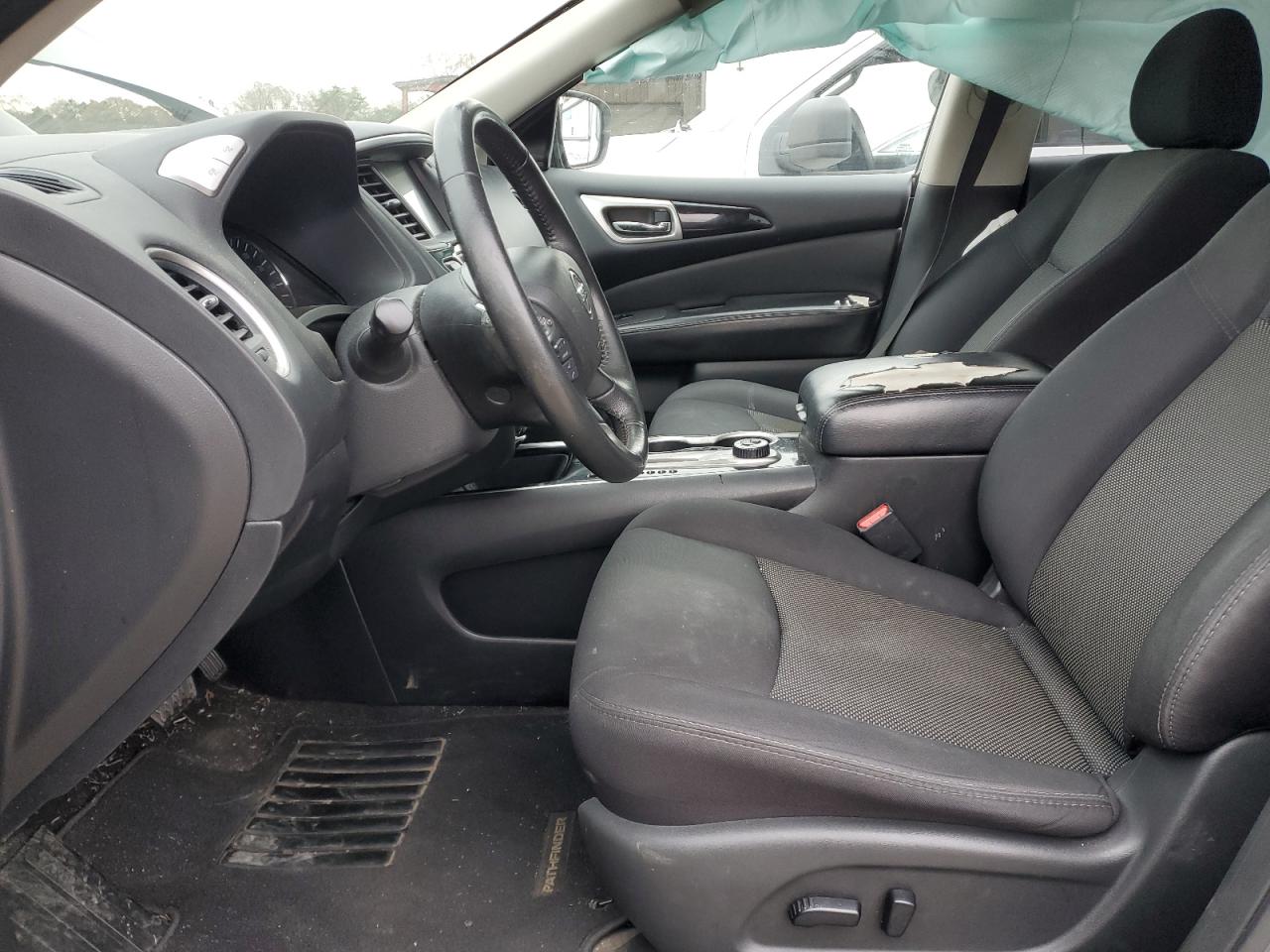 2019 Nissan Pathfinder - Image 7