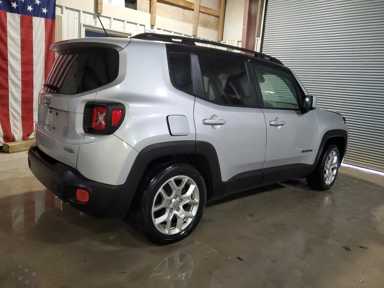 VIN ZACCJABT1GPC77512 2016 JEEP RENEGADE no.3