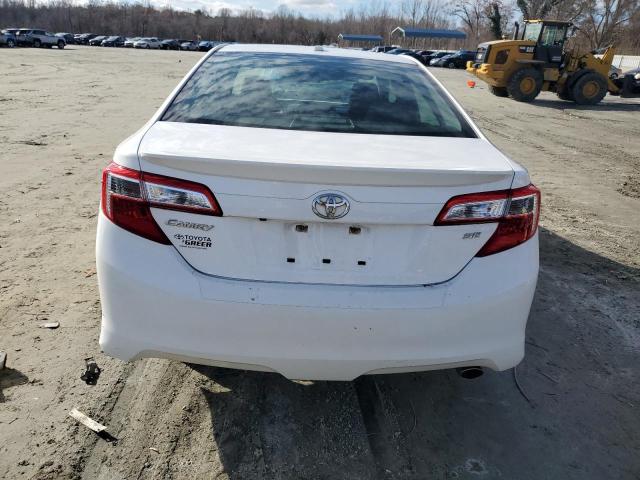 Седаны TOYOTA CAMRY 2012 Белы