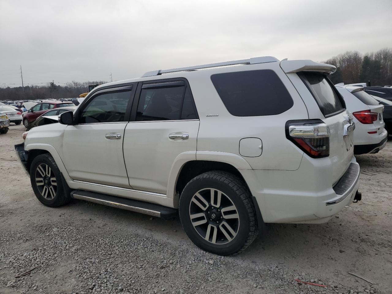 VIN JTEBU5JR9F5271346 2015 TOYOTA 4RUNNER no.2