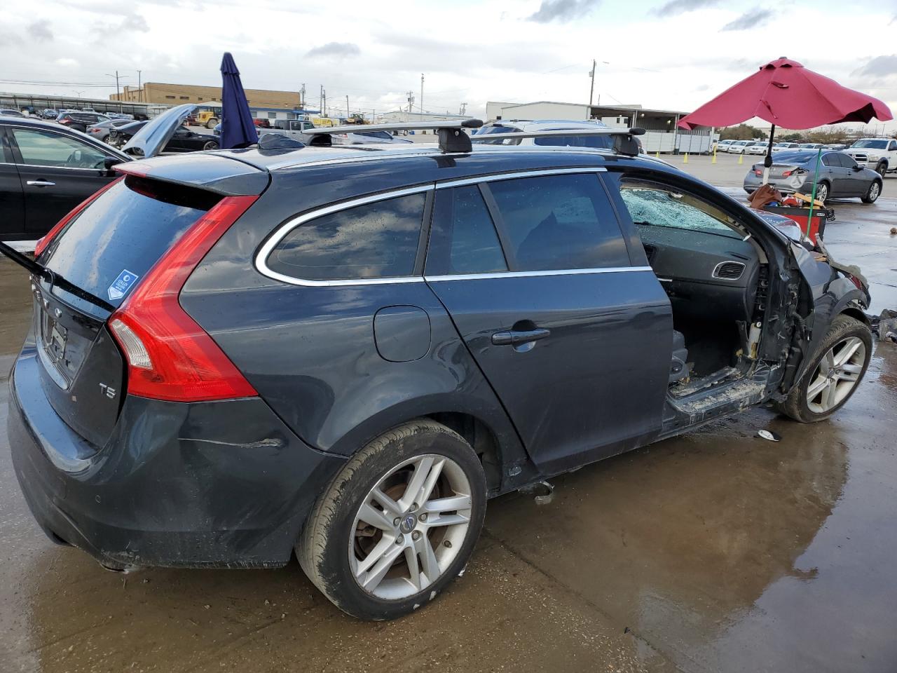 VIN YV140MEK5F1244341 2015 VOLVO V60 no.3