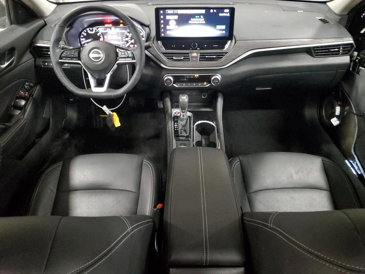 2024 Nissan Altima - Image 8