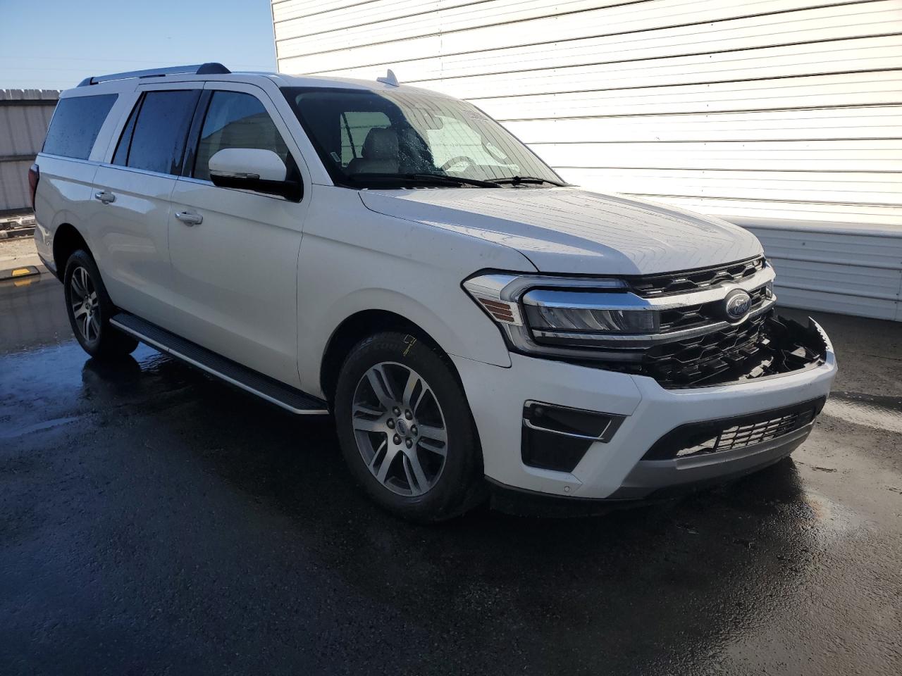 2022 Ford Expedition - Image 4