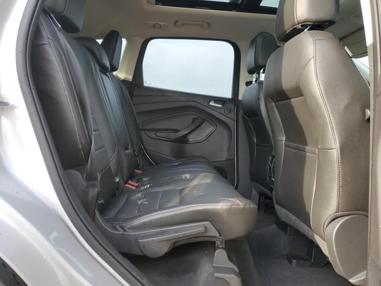 2015 Ford Escape - Image 11