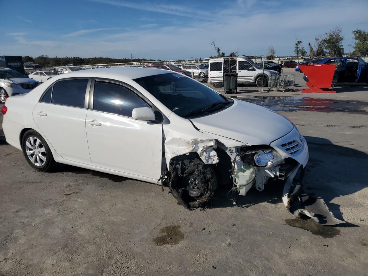 VIN 2T1BU4EE7DC001375 2013 TOYOTA COROLLA no.4