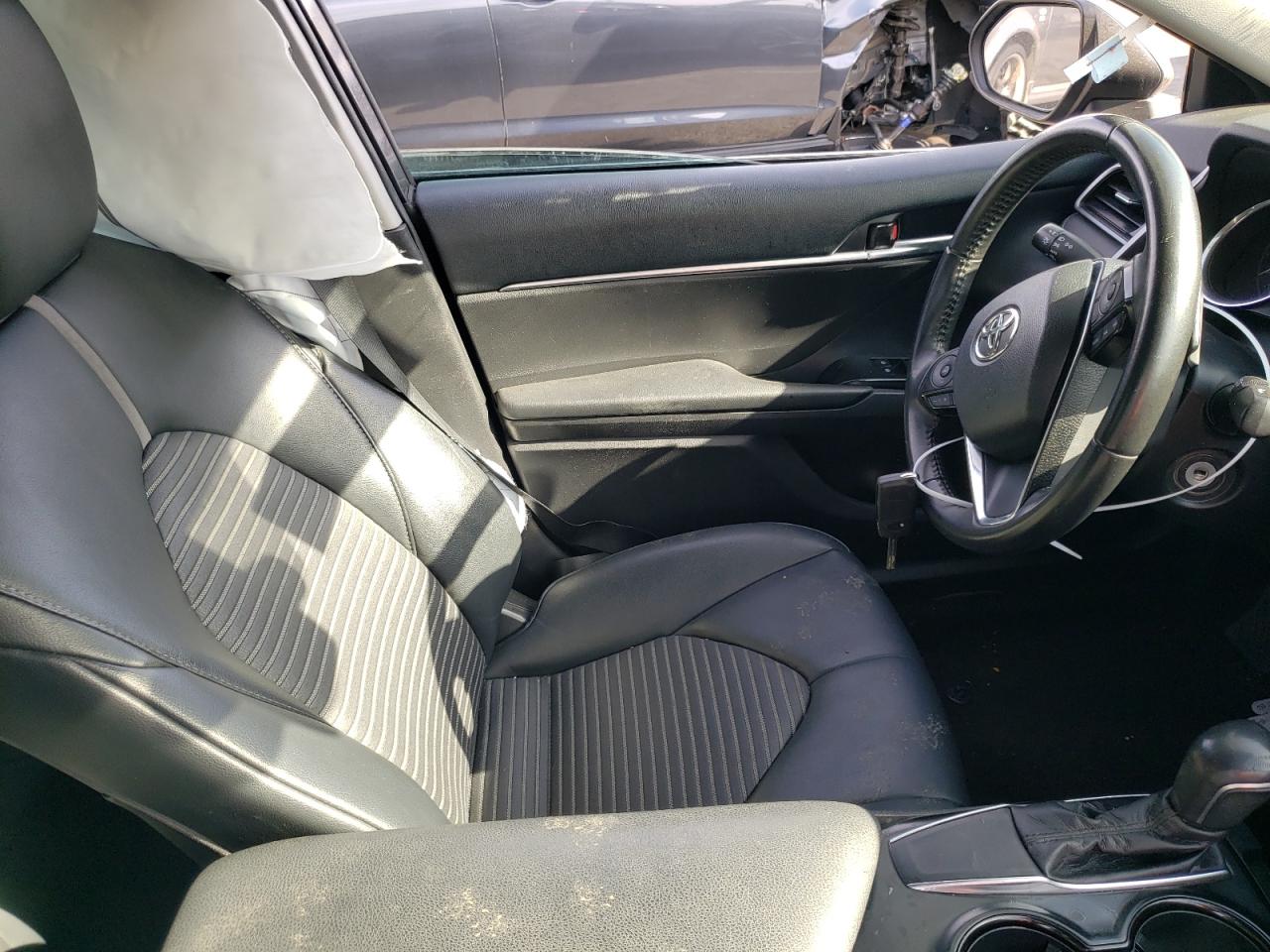 2019 Toyota Camry - Image 7