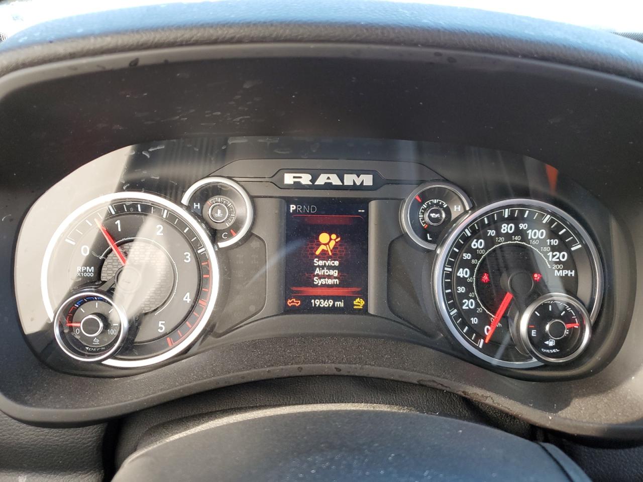 2022 RAM 2500 - Image 9