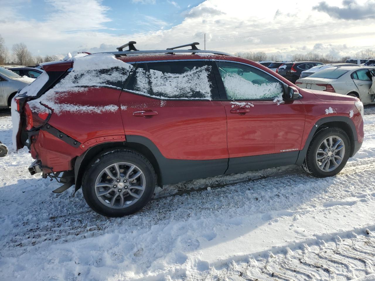 2022 GMC Terrain - Image 3