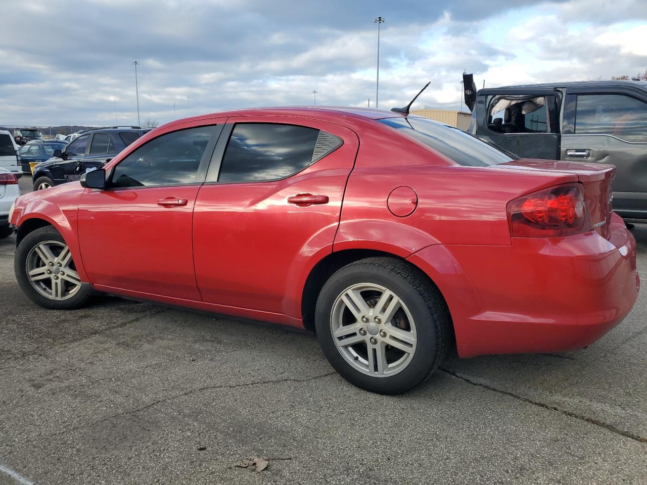 2013 Dodge Avenger - Image 2