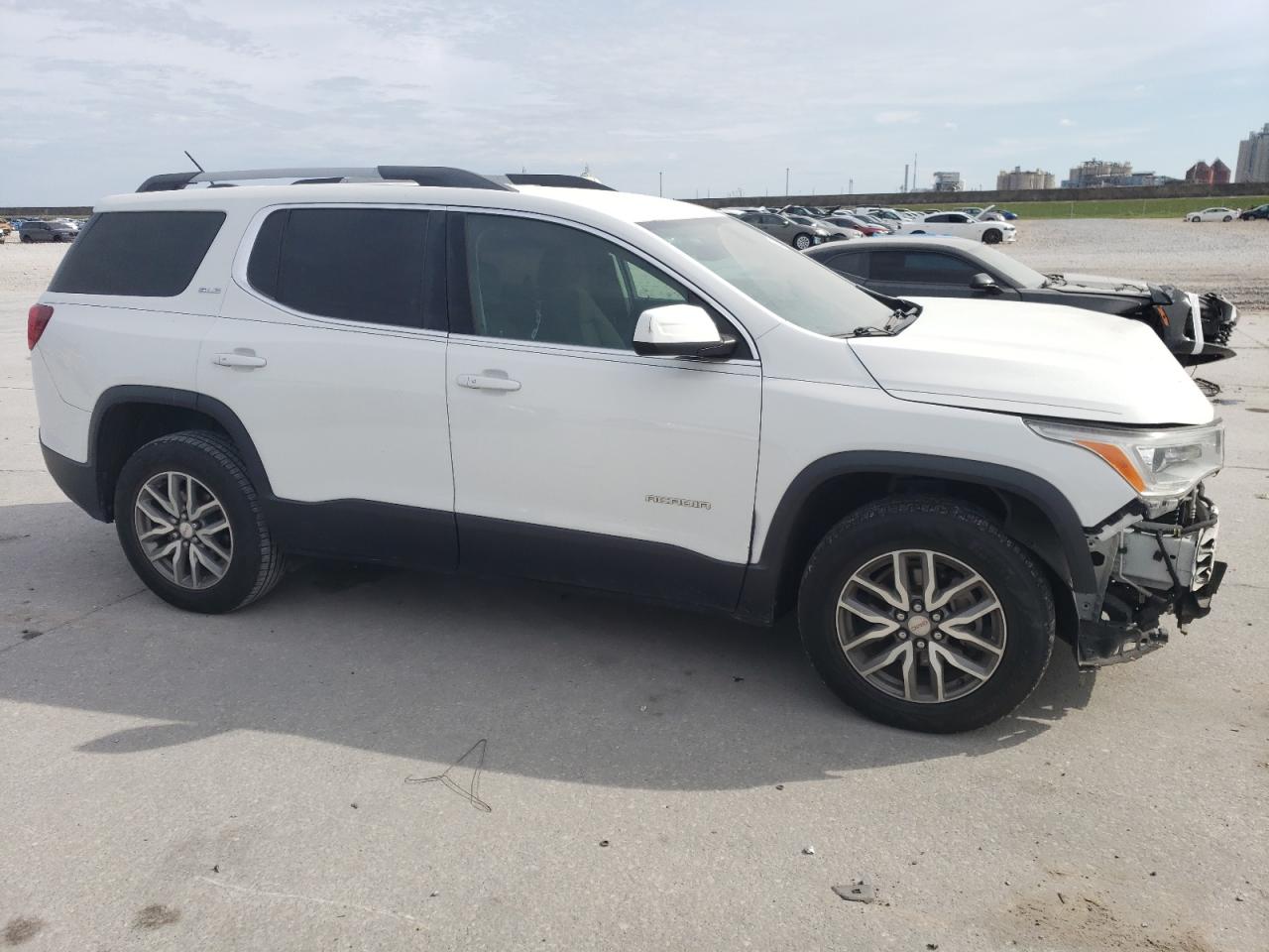 2017 GMC Acadia - Image 4