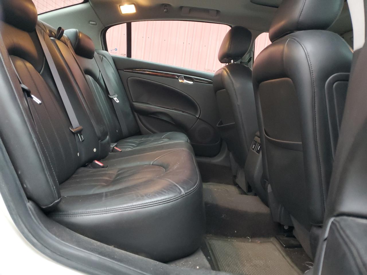 2006 Buick Lucerne - Image 10