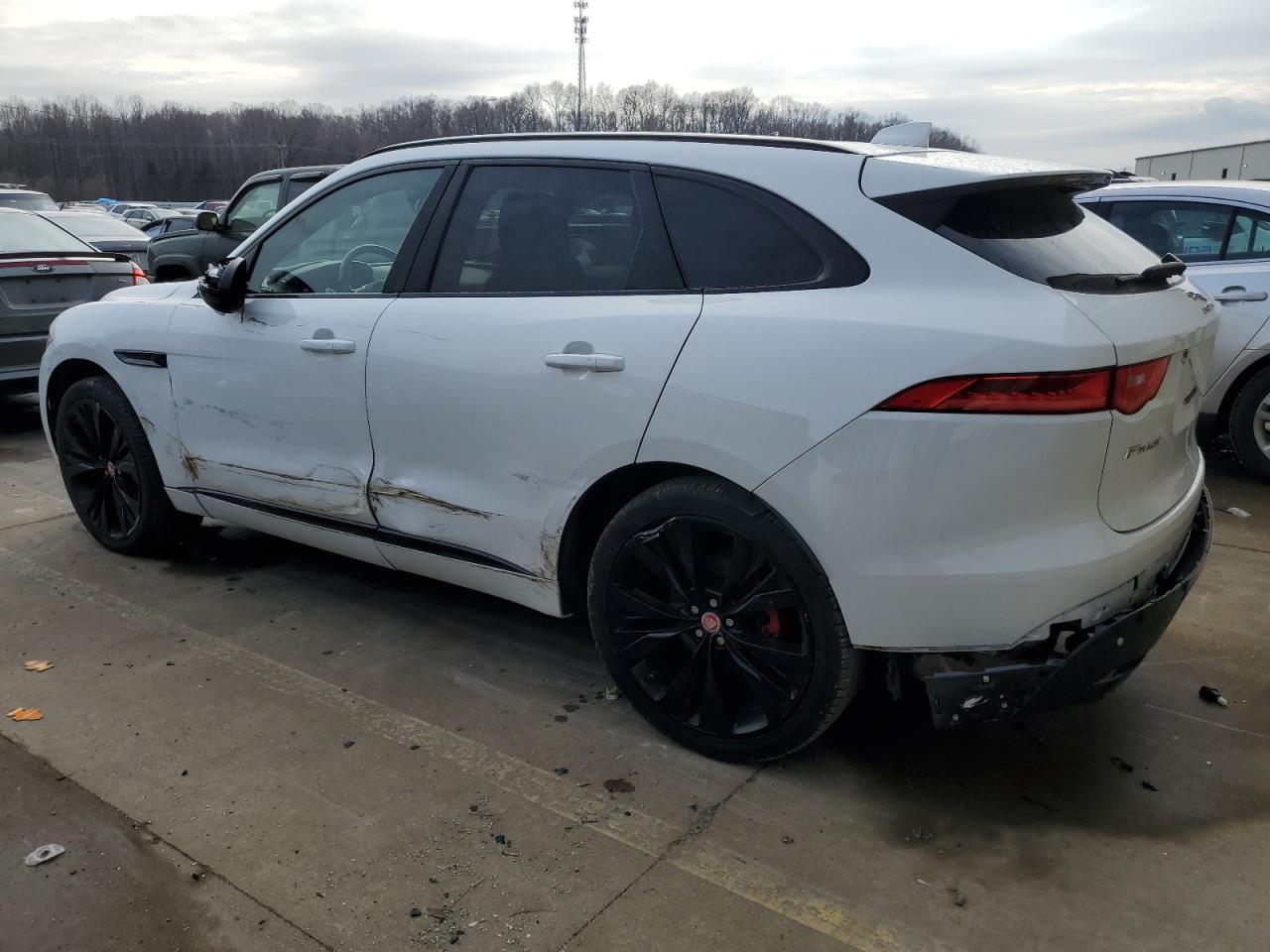 2018 Jaguar F-Pace - Image 2