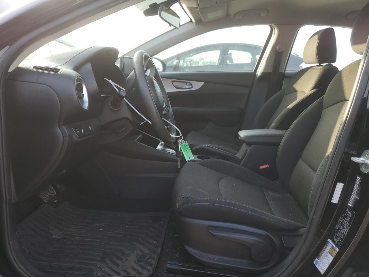 2023 Kia Forte - Image 7