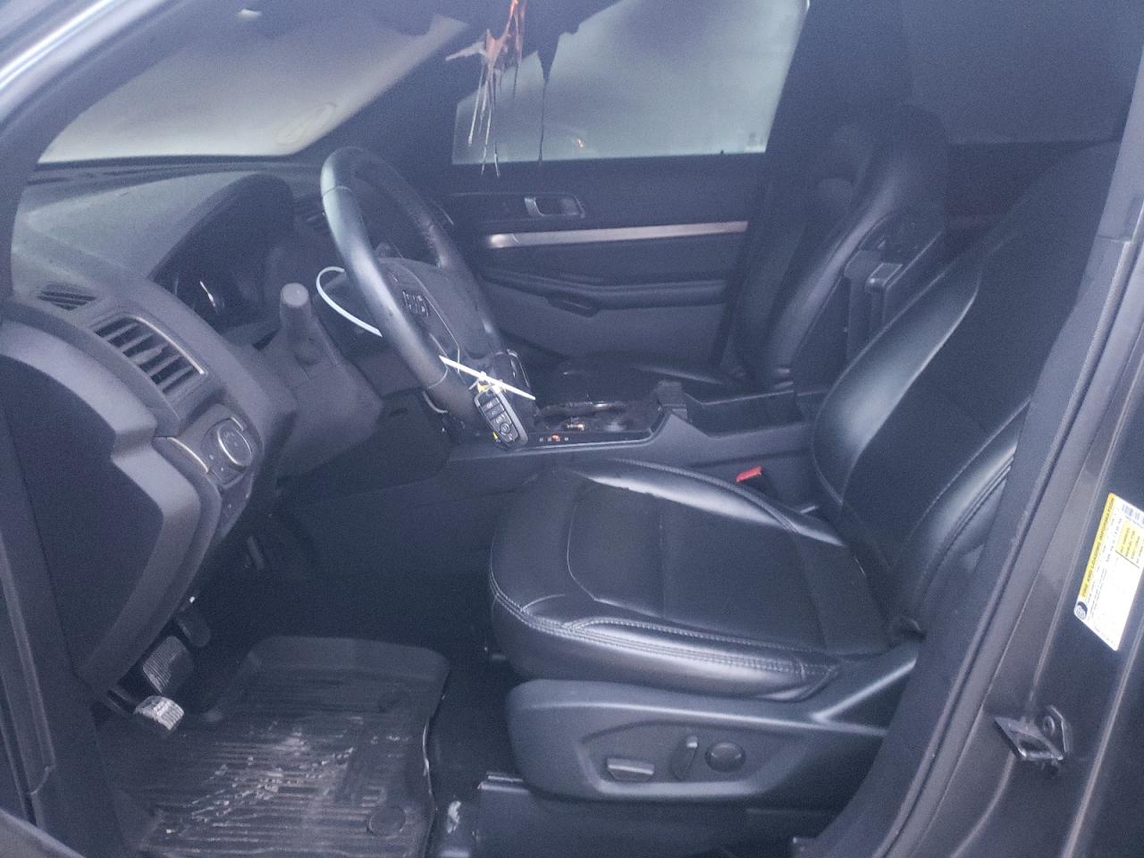 2019 Ford Explorer - Image 7